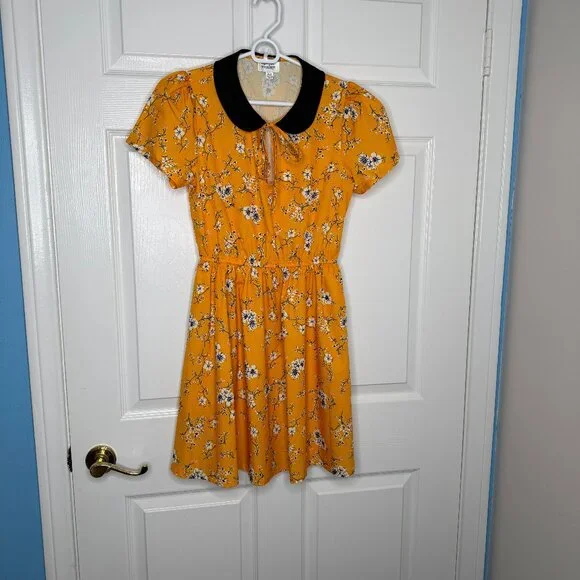 Unique Vintage Orange Floral Peter Pan Dress - Picture 1 of 6